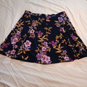 Susan Graver Navy Floral Liquid Knit Skirt. L Tennis Pickleball Athleisure Beach